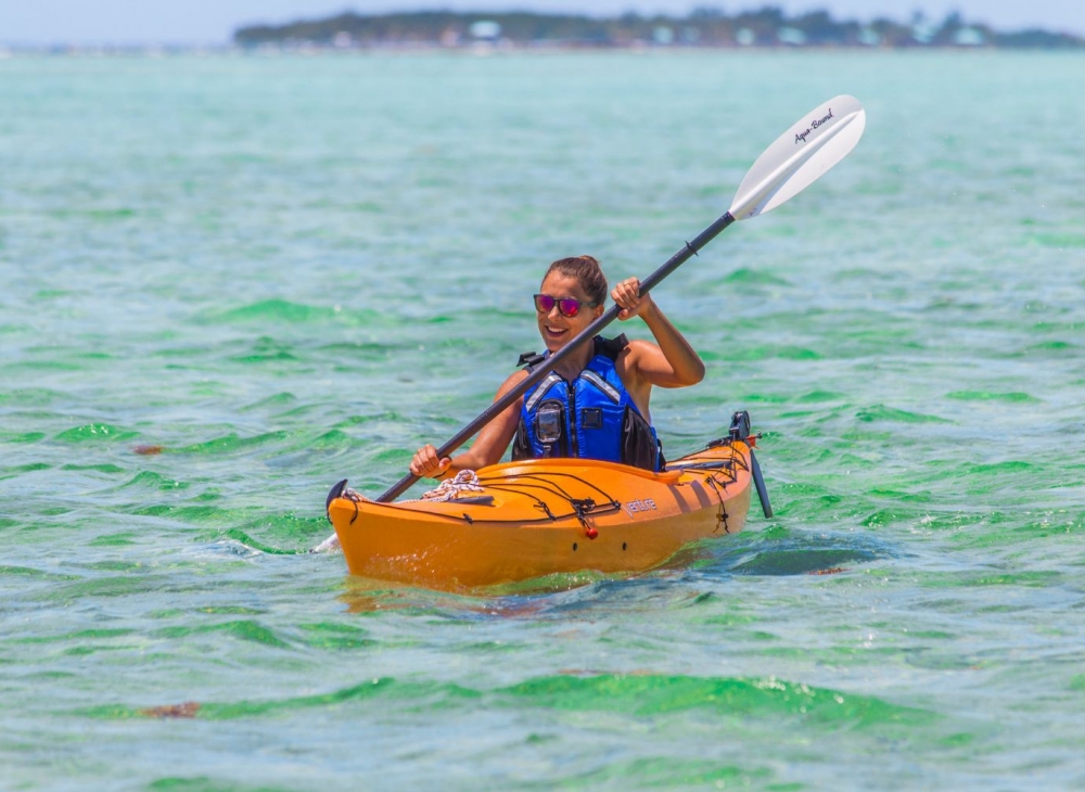 Glover's Getaway & Kayak Rental Combo Island Expeditions